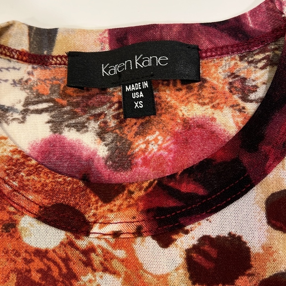 Karen Kane - Multicolor‎ Floral Netting Top, Tshirt cut, xs - Picture 2 of 5